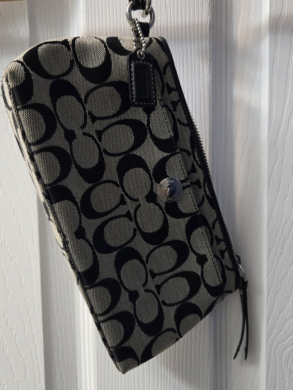Coach Signature C Zip Wristlet